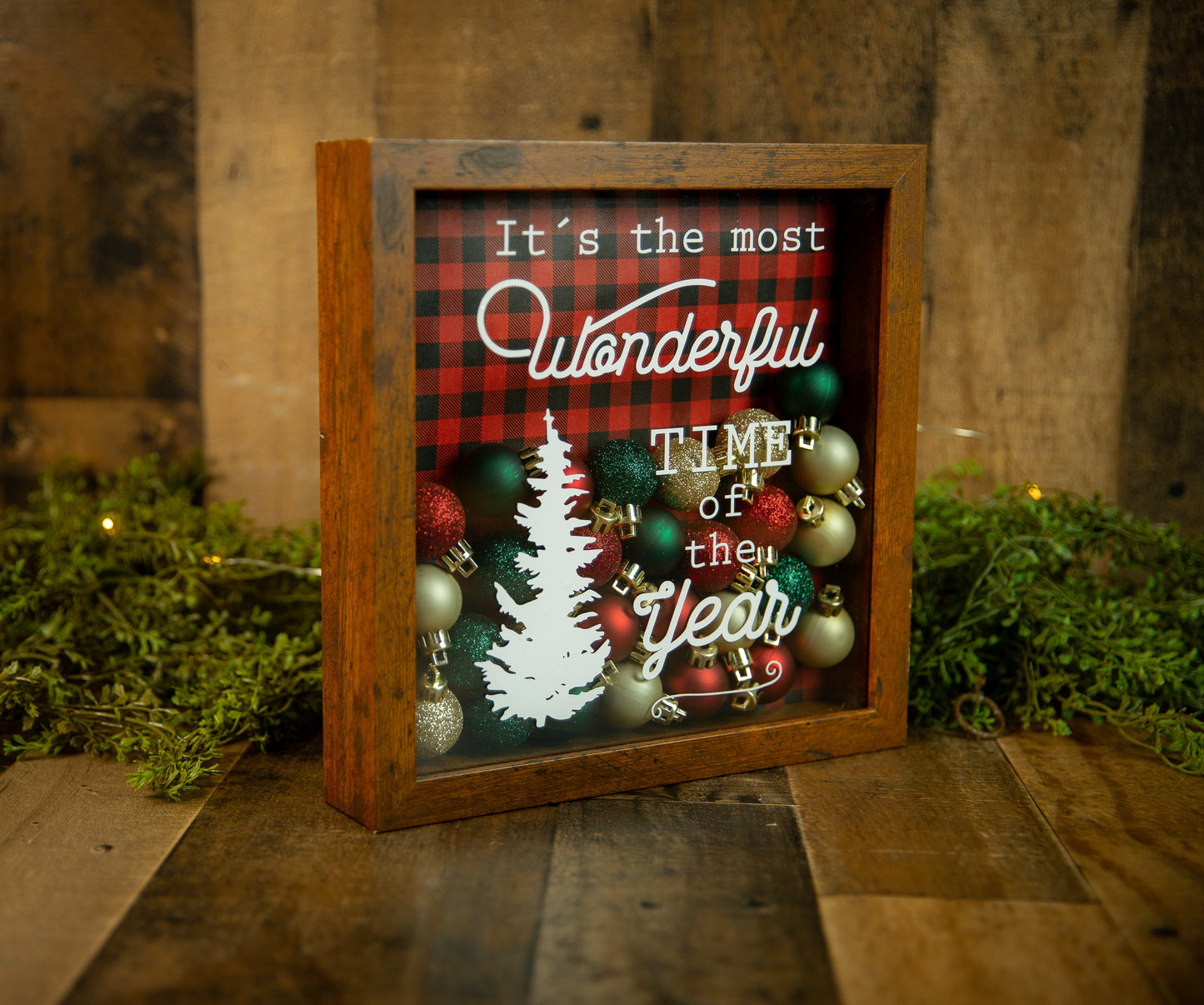 Christmas Shadowbox - it’s the most wonderful time of the year